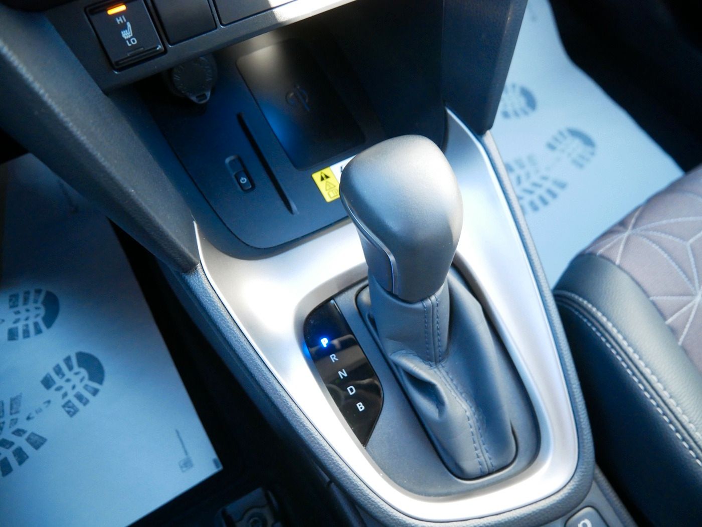 Fahrzeugabbildung Toyota Yaris Cross 1.5 VVT-iE Elegant AHK Kamera ACC LH