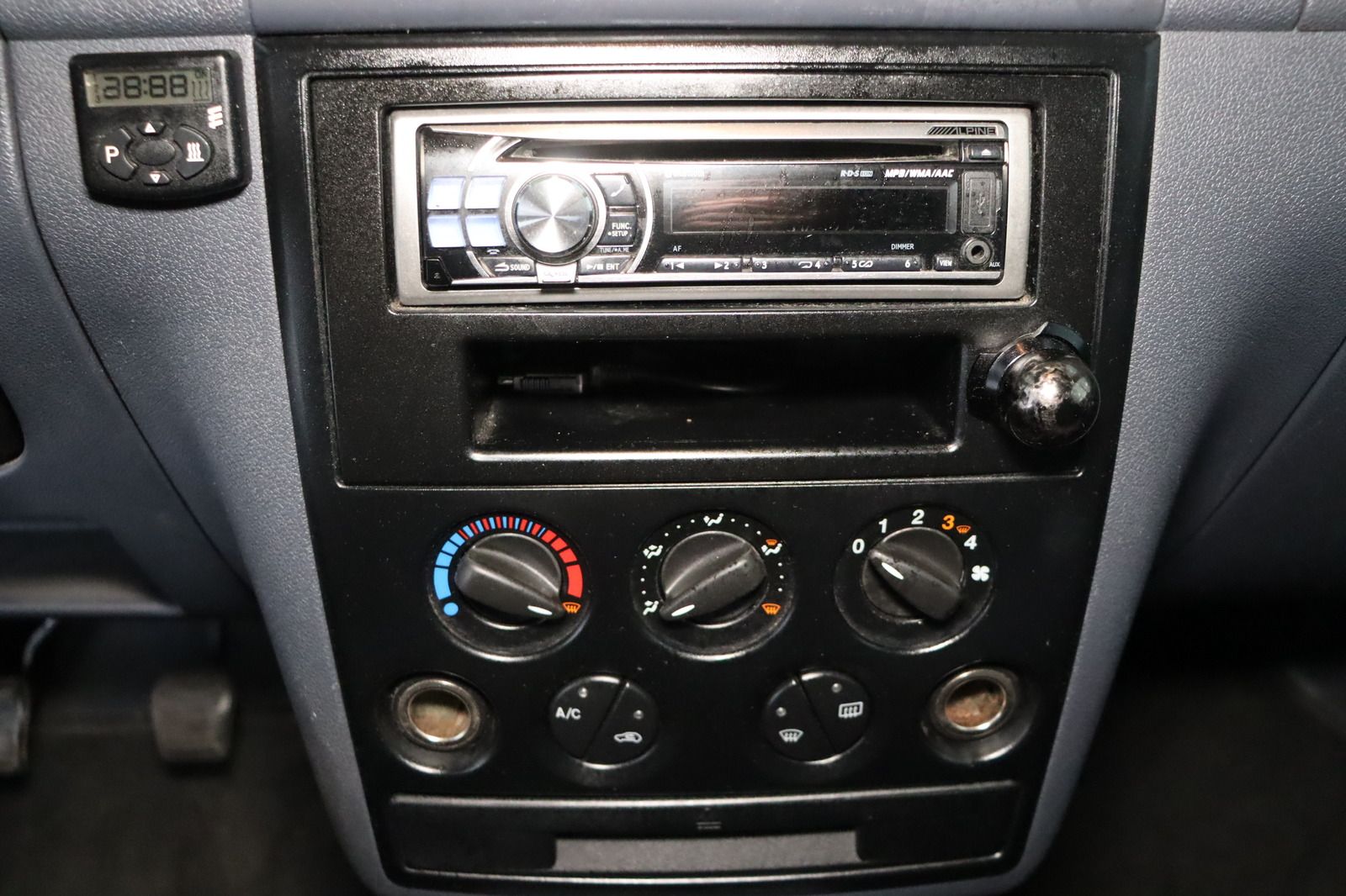 Fahrzeugabbildung Ford Transit Connect 1.8 DTCi T230 Kasten mit Klimaan