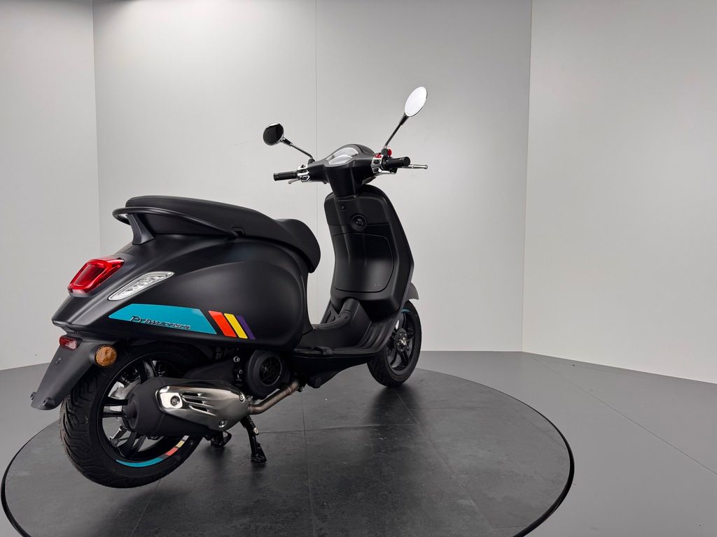 Fahrzeugabbildung Vespa PRIMAVERA 125 SPORT E5+ *NEUFAHRZEUG