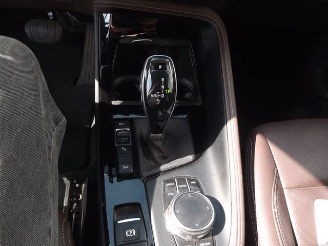 X1 Baureihe X1 xDrive 20 d xLine*Harman Kardon*