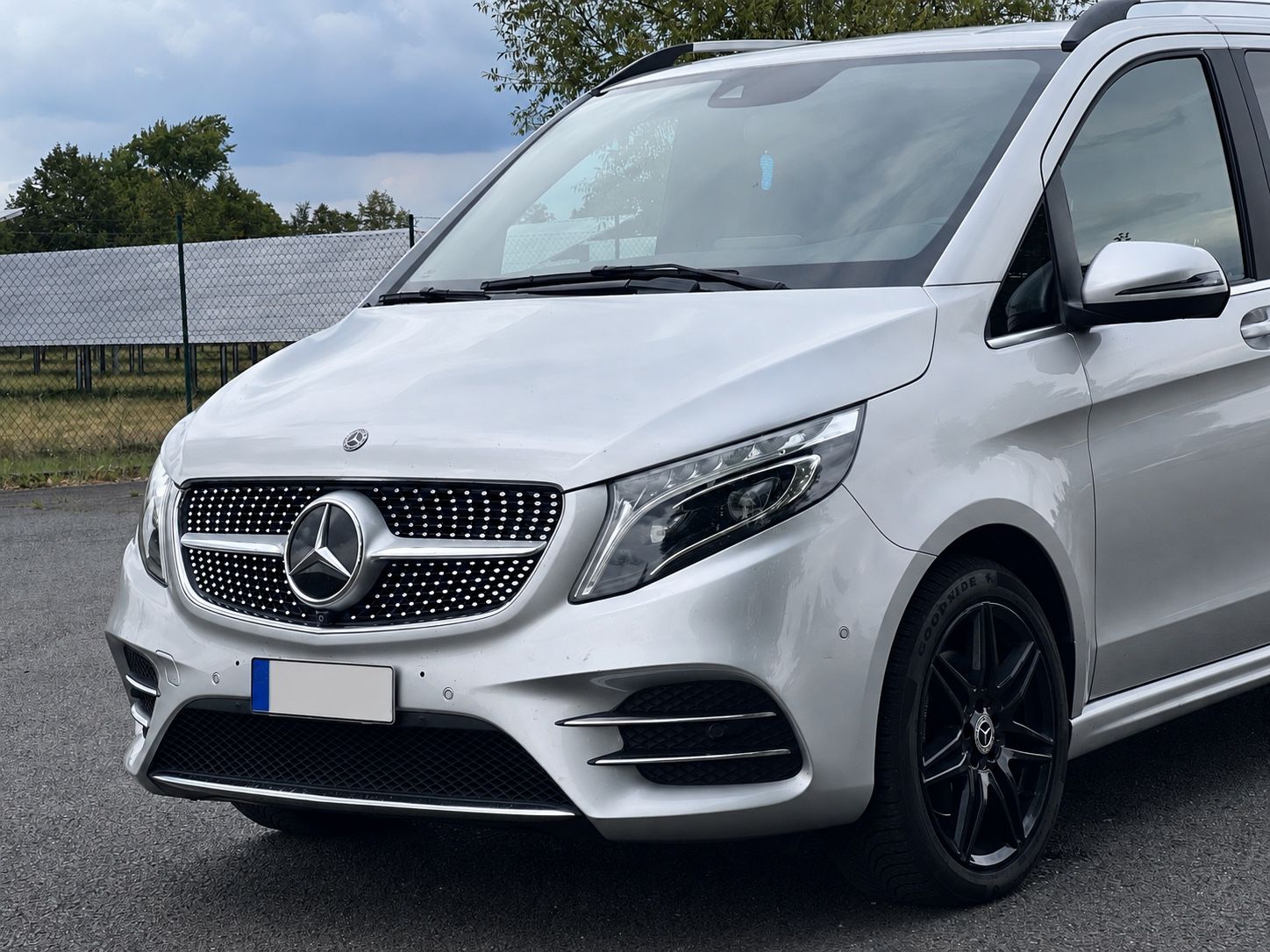 Mercedes-Benz V 220 AMG-Line foto 2