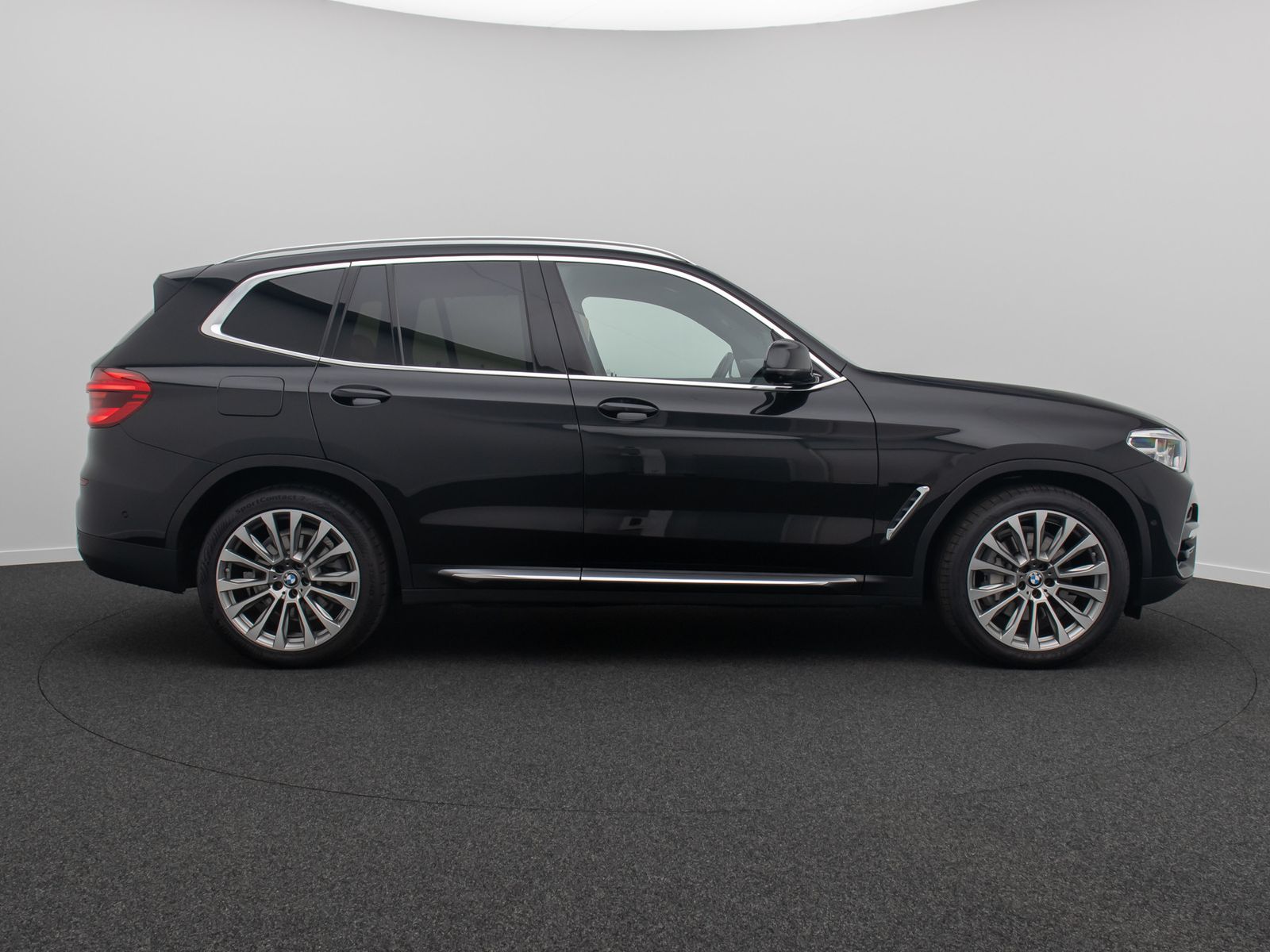 Fahrzeugabbildung BMW X3 xD30i Luxury Line 360° DisplKey Panorama HUD