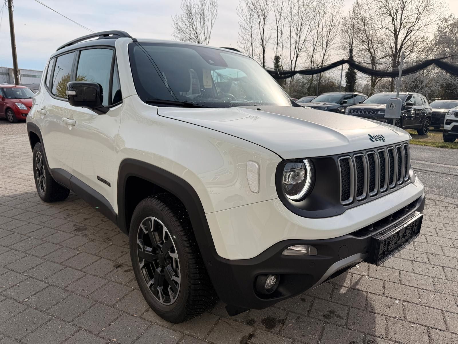 Jeep Renegade PHEV 4xe High Upland Trailhawk Optik imagem 3