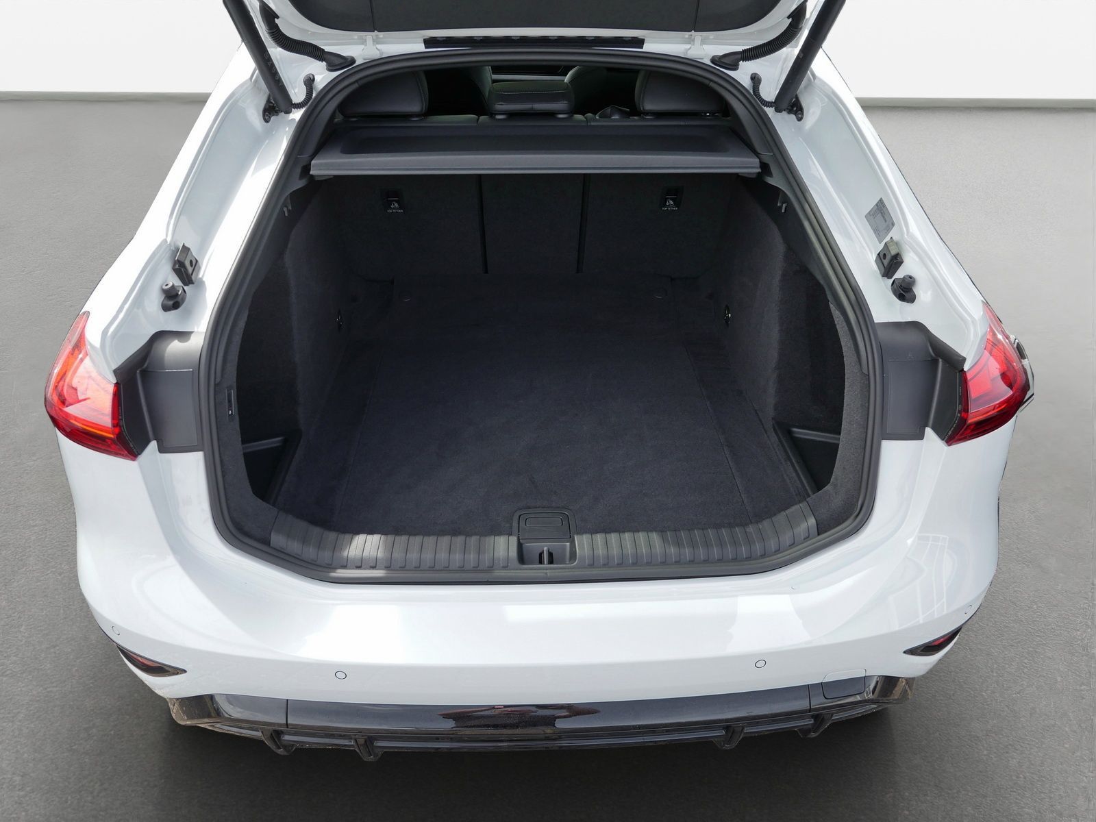 Audi S6 e-tron - Bild 12