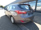 Hyundai i30 cw 1.6 CRDi*1.Hand* - Hyundai i30 mit Diesel-Antrieb: 1.6