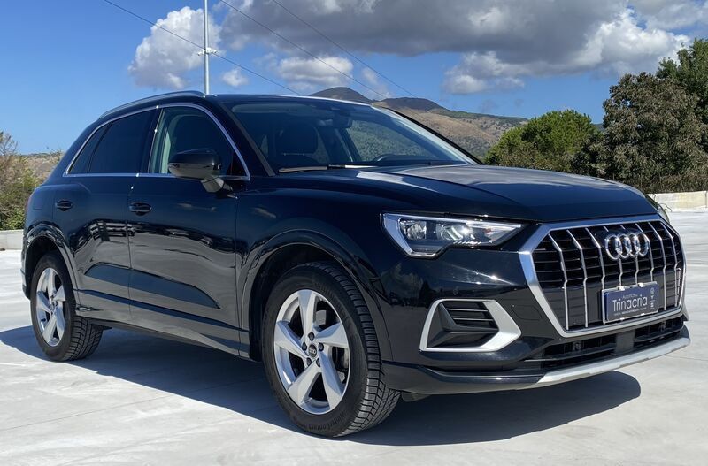 Audi Q3 Business Advanced 2.0 TDI 150CV S-Tronic imagem 3