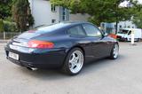 Porsche 996 Carrera Coupé Carrera - blaue Porsche 996