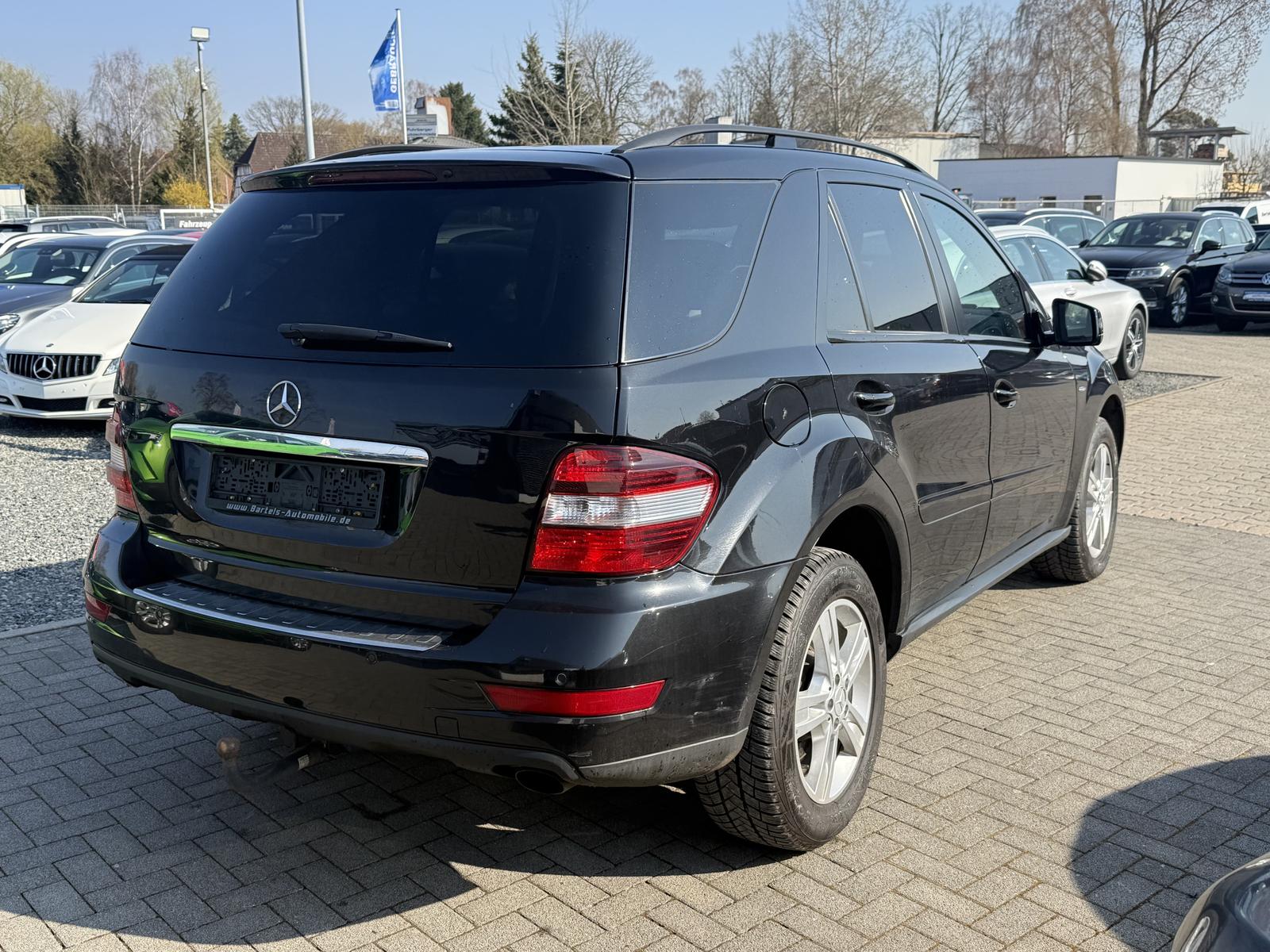Mercedes-Benz ML300 2011 — photo 5