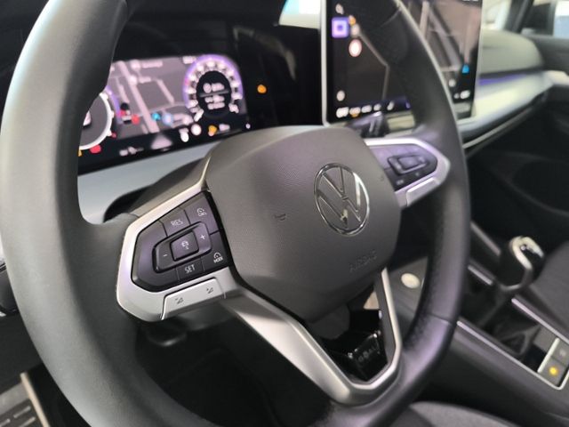 Fahrzeugabbildung Volkswagen Golf VIII 1.5 TSI Goal LED ACC NAVI RÜCKKAM ALLW