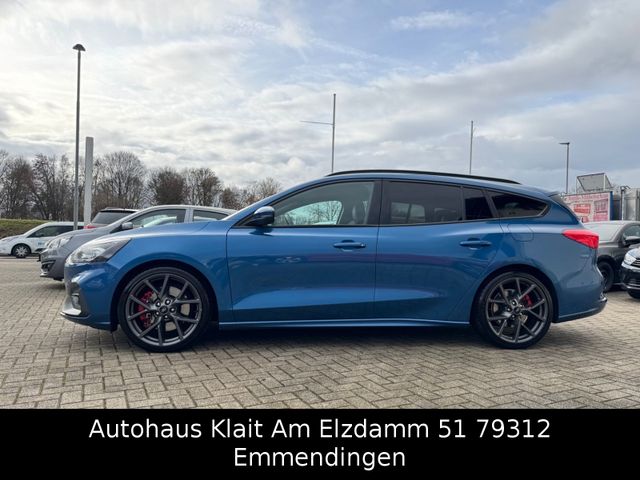 Fahrzeugabbildung Ford Focus Turnier ST B&O Soundsystem Kamera
