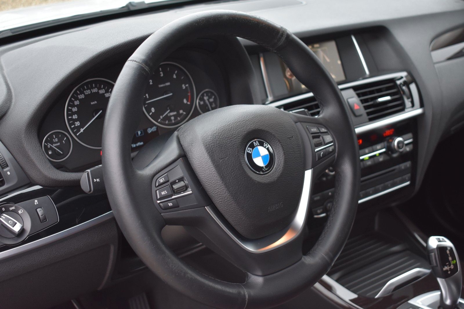 Fahrzeugabbildung BMW X3 xDrive 30 d X Line AHK Navi Leder 1. Hand