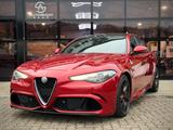 Alfa Romeo Giulia Quadrifoglio Alcantara/H&K/Carbon/Bi-Xeno - Alfa Romeo Giulia: Quadrifoglio