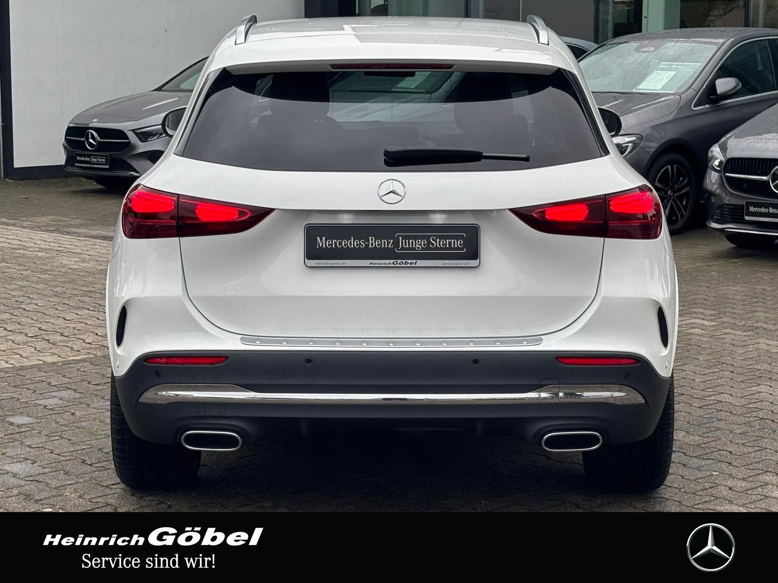 Fahrzeugabbildung Mercedes-Benz GLA 200 AMG*AHK*ADVANCED-SOUNDSYS*AMBIENTEBEL*