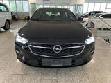 Opel Insignia ST Business Elegance HEAD-UP+SHZ+KAMERA - Opel Insignia: Business Elegance