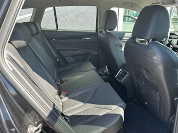 Fahrzeugabbildung SKODA Enyaq 60 Suite Leder LED 21"