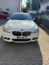 BMW 530d M-Paket.Touring,Scheckheft, top gepfleg! - BMW 530: Kombi, 530d M Paket