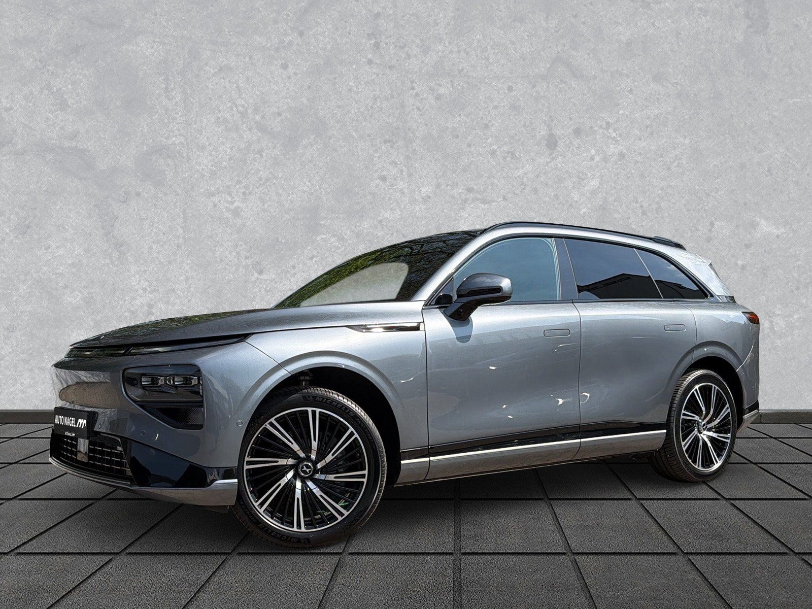 XPENG G9