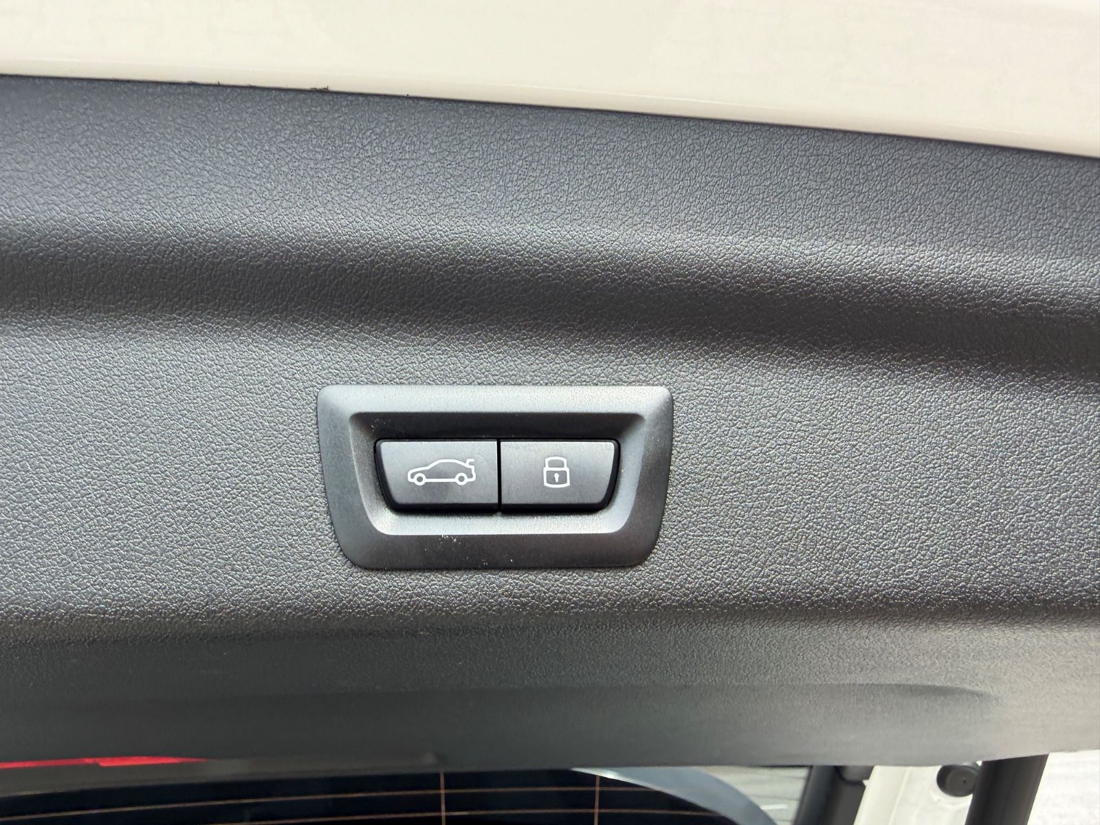 Fahrzeugabbildung BMW X1 23 d xDrive PANO TOTWINKEL KAMERA LEDER LED