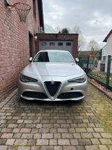 Alfa Romeo Giulia 2.2 Diesel Automatik - Alfa Romeo Giulia in Bochum