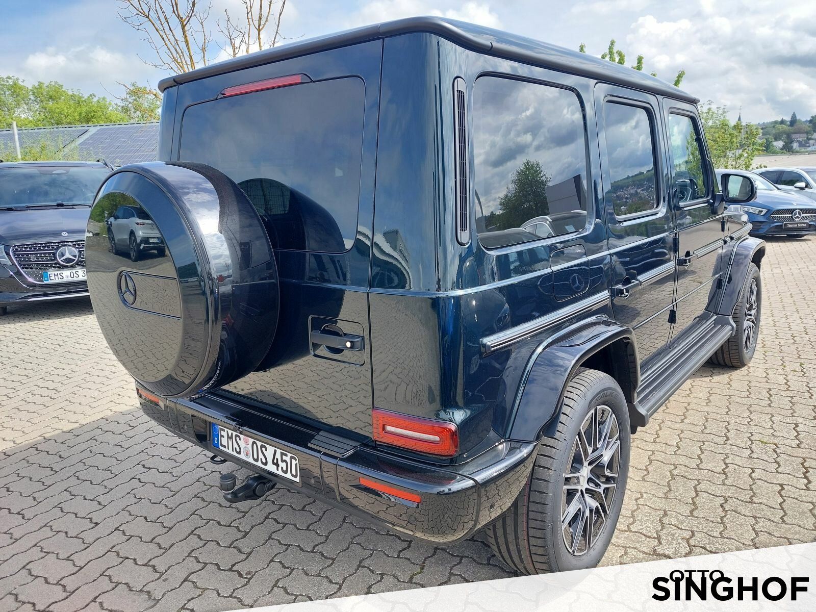Fahrzeugabbildung Mercedes-Benz G 450 d AMG +Superior+AHK+Night+dyn.LED+360°+