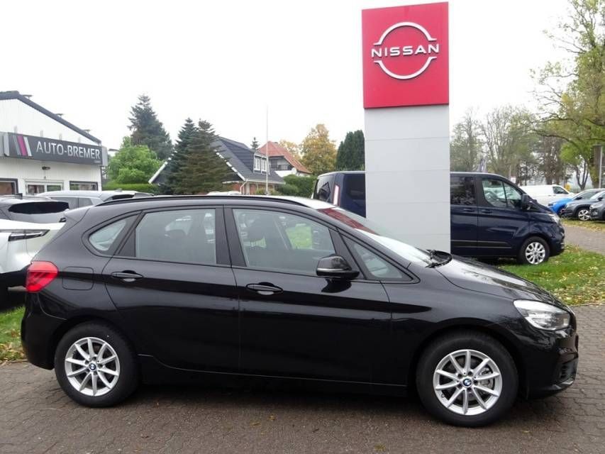Fahrzeugabbildung BMW 218d 2.0 Active Tourer Automatik Advantage 8-fac