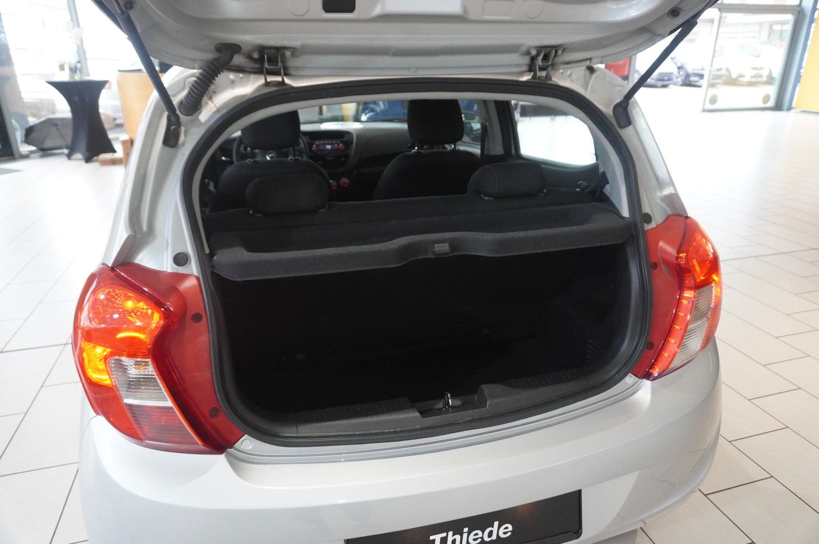 Fahrzeugabbildung Opel Karl 1.0 EDITION 5-TÜR KLIMA/USB/TEMP./BT