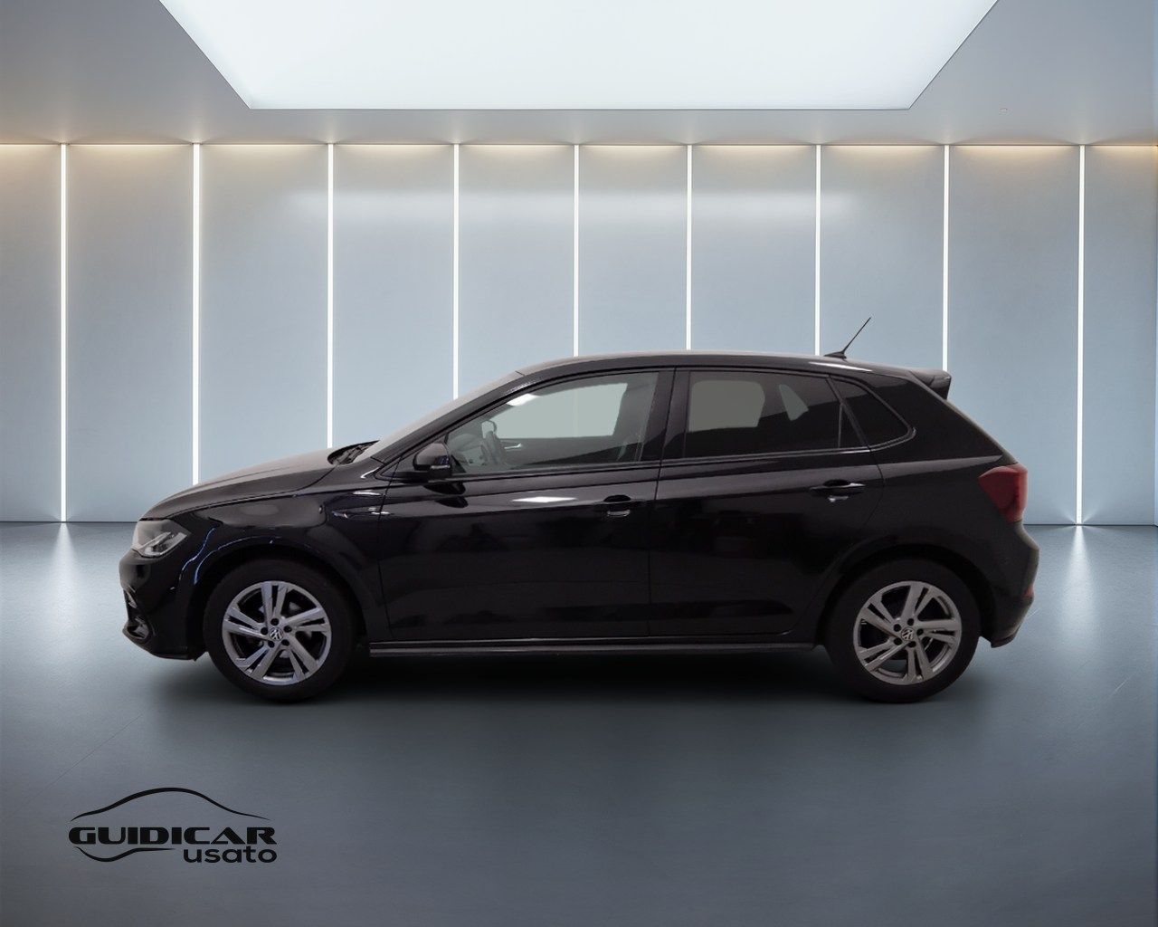 Volkswagen VOLKSWAGEN Polo VI 2022 - Polo 1.0 tsi R-Line 95 imagem 3