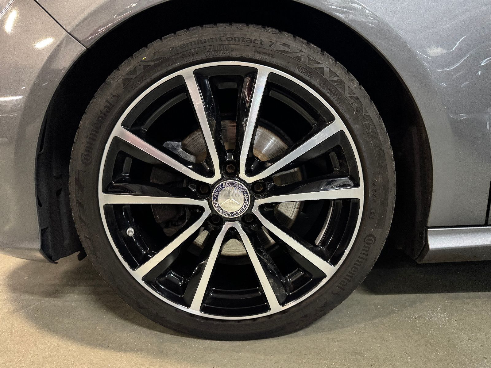 Fahrzeugabbildung Mercedes-Benz CLA 180 Coupe SPORTPAKET URBAN NIGHT NAVI KAMERA