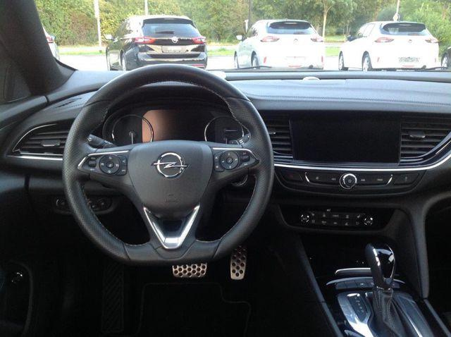 Opel INSIGNIA B Sports Tourer 2.0 CDTi AT Ultimate Na