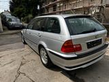 BMW Touring 320i Aut*Klima*Schiebedach*HU NEU - BMW 320 aus 2001: 320i