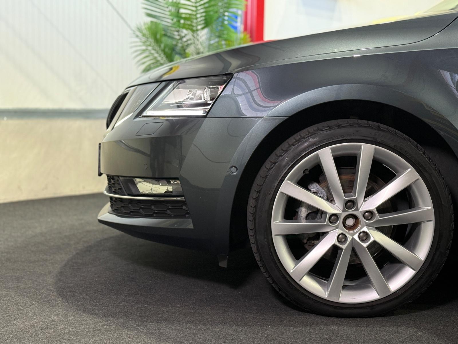 Skoda Octavia Combi Style*PANO*KAMERA*CARPLAY*MEMORY