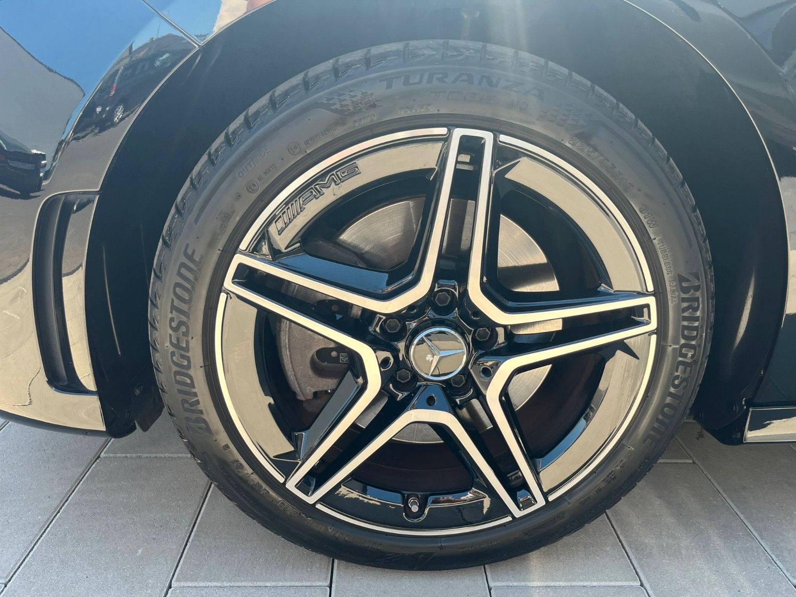 Fahrzeugabbildung Mercedes-Benz A 250 A -Klasse A 250 e Edition 2020