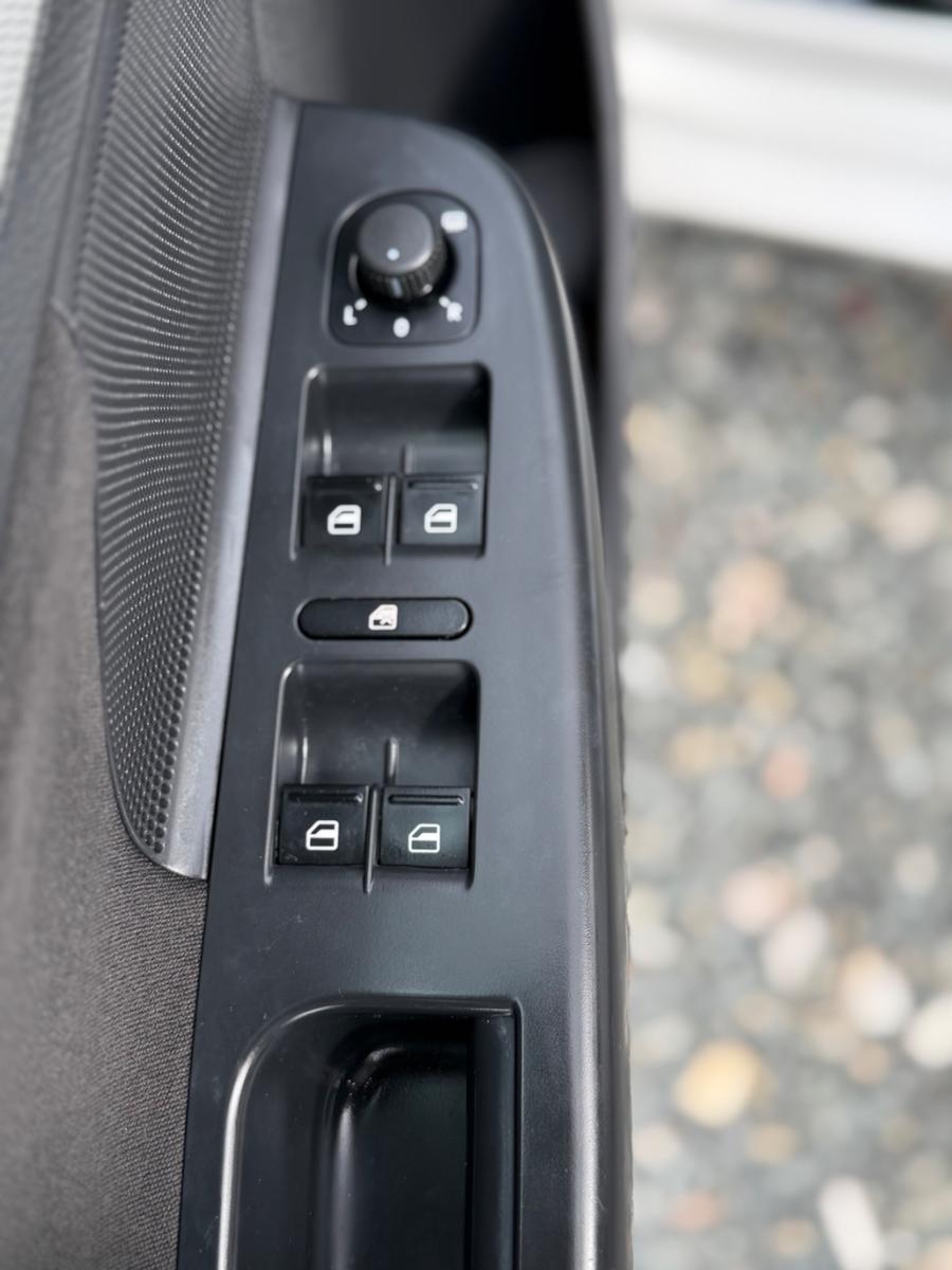 Volkswagen Golf 2013 — photo 18