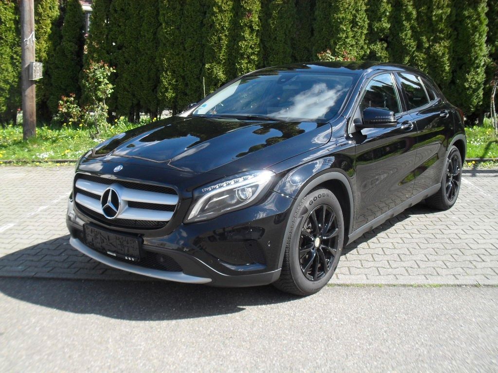 Image of Mercedes-Benz GLA 180