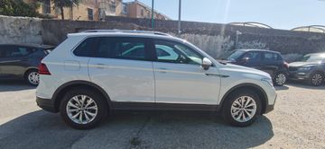 Volkswagen Tiguan - 11