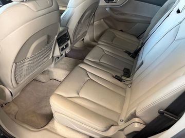 Audi Q7 - 8