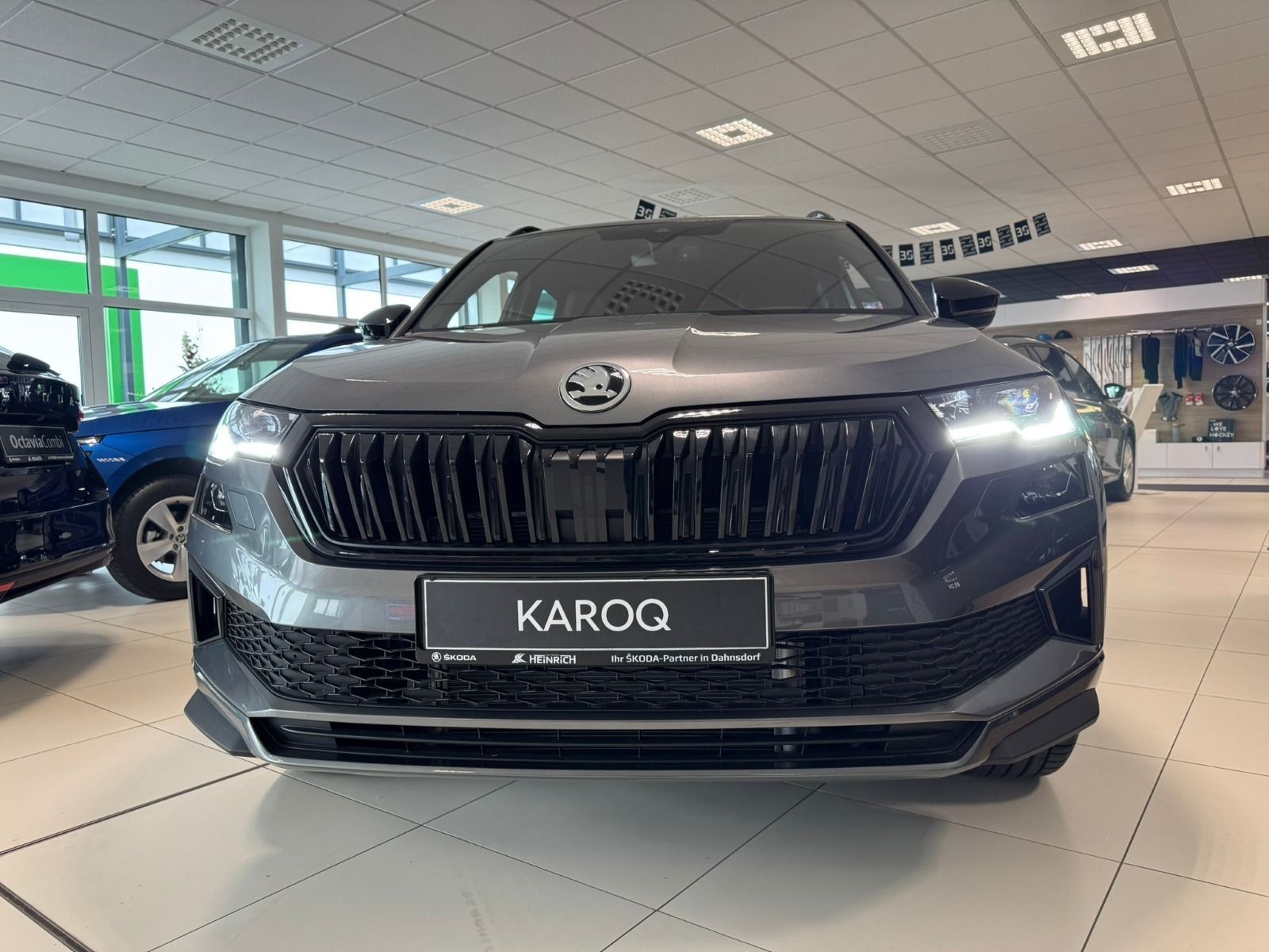 Fahrzeugabbildung SKODA Karoq Sportline 1.5TSI DSG*Matrix*Leder*