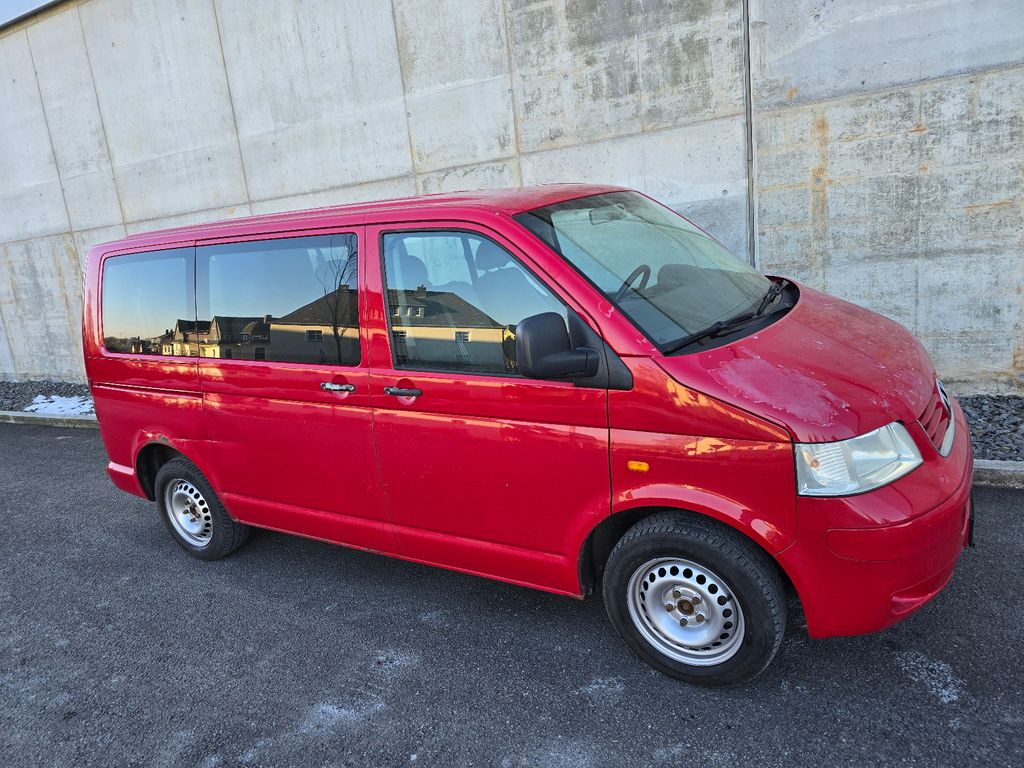 VW T5 Caravelle 9 Sitzer 1.9TDI 105PS AHK HU NEU!! VW T5 Caravelle 9 Sitzer 1.9TDI 105PS AHK HU NEU!!