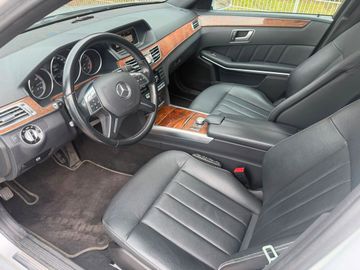 Mercedes E 250 - 7