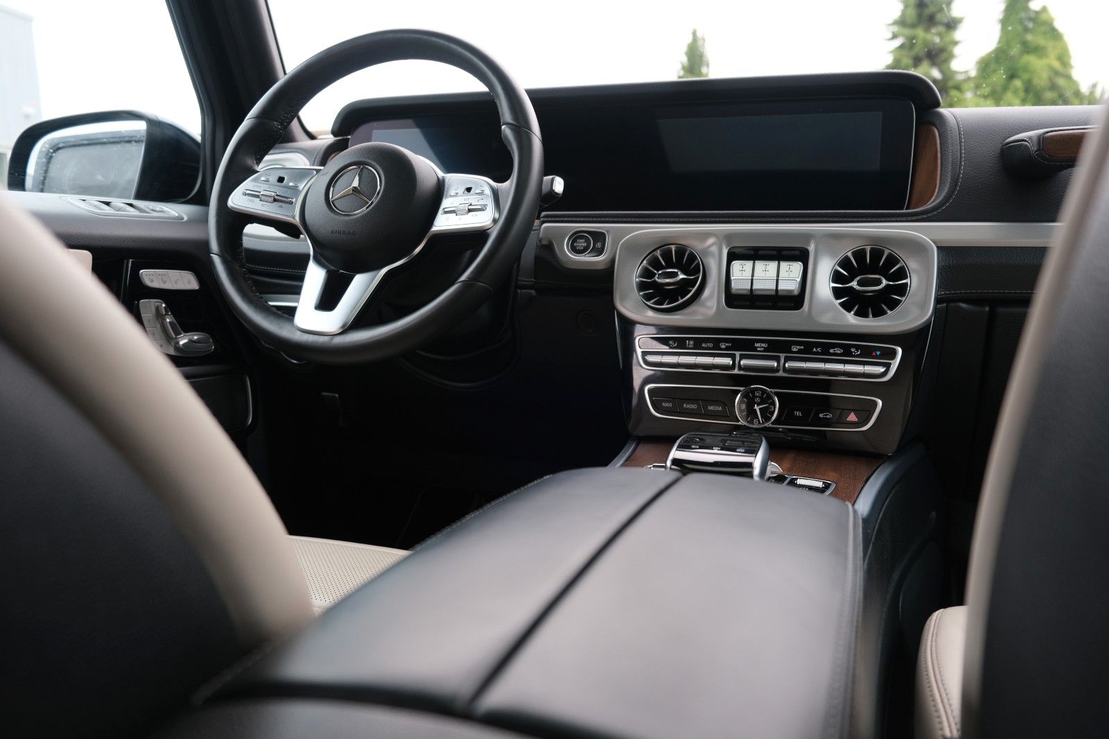 Fahrzeugabbildung Mercedes-Benz G 500/Massage/Distr/Burm/Stdhzg/LED/Fond Ent.