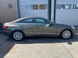 Mercedes-Benz E 250 E - Coupe 1.Hand,PANO,Bi-Xenon,Garantie - Mercedes-Benz E 250: Coupe