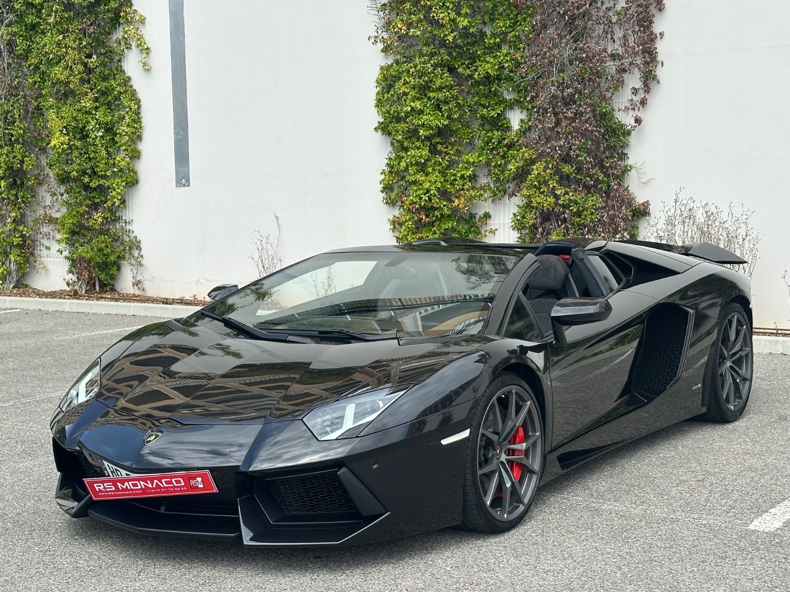 LAMBORGHINI Aventador