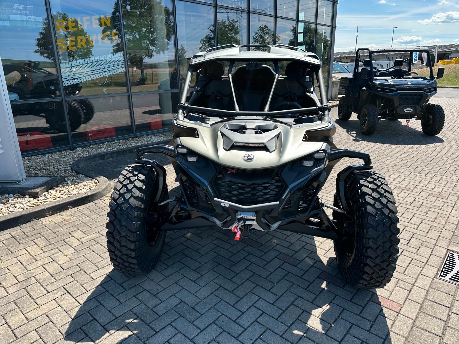 Can-Am Can Am Maverick R XRC Smart-Shox