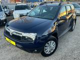 Dacia Duster 1.6 Laureate 4x4*Klima*2.HD*TÜV NEU - Dacia Gebrauchtwagen in Berlin