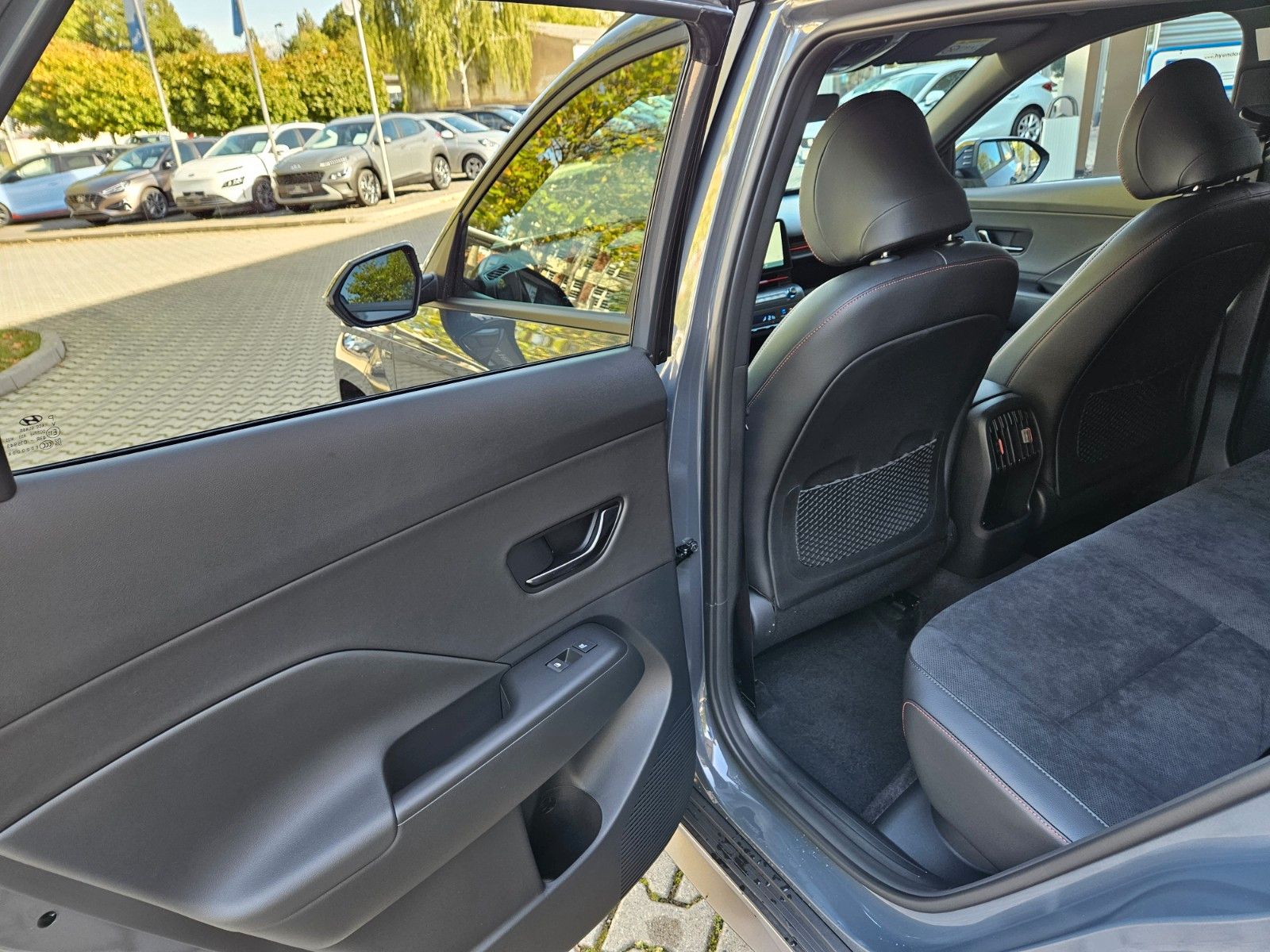 Fahrzeugabbildung Hyundai KONA SX2 1.6 T-GDI 4WD N-LINE DCT ULTIMATE 360°