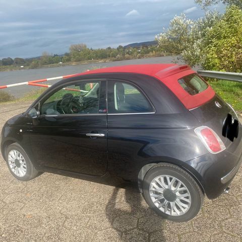 Fiat 500c Cabrio 1,2 Lounge Black/Red Klim...