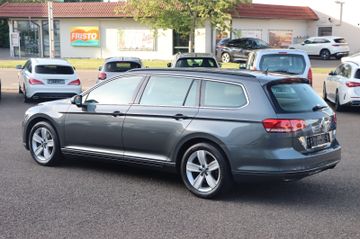 Volkswagen Passat Variant - 4