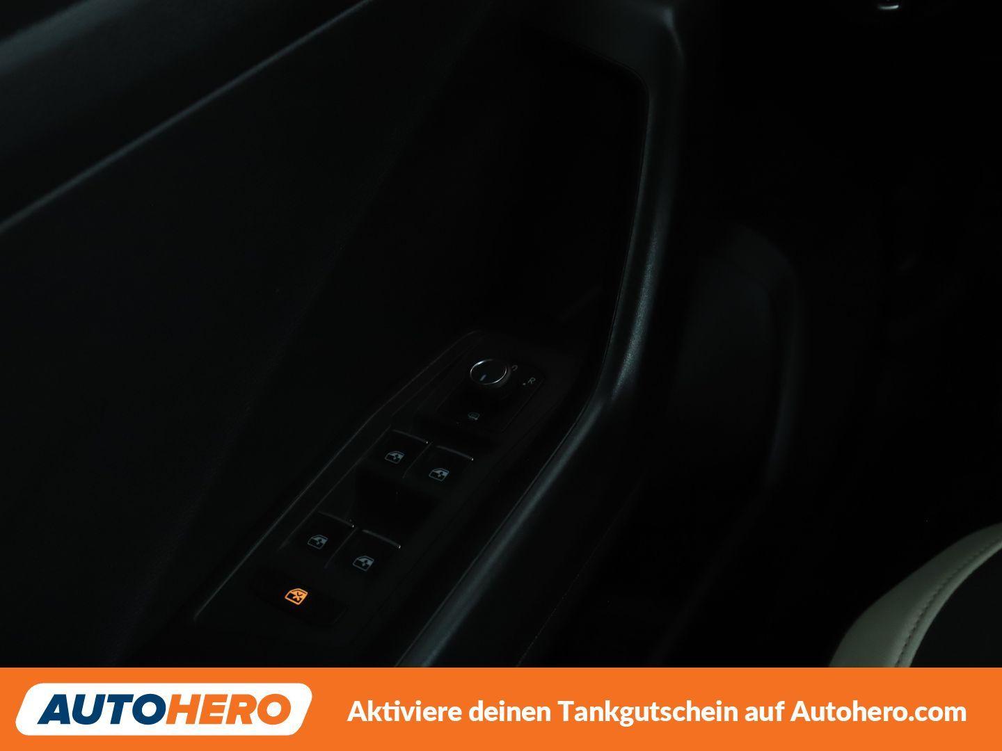 Volkswagen T-Roc 1.5 TSI ACT Sport Aut.*NAVI*LED*ACC*