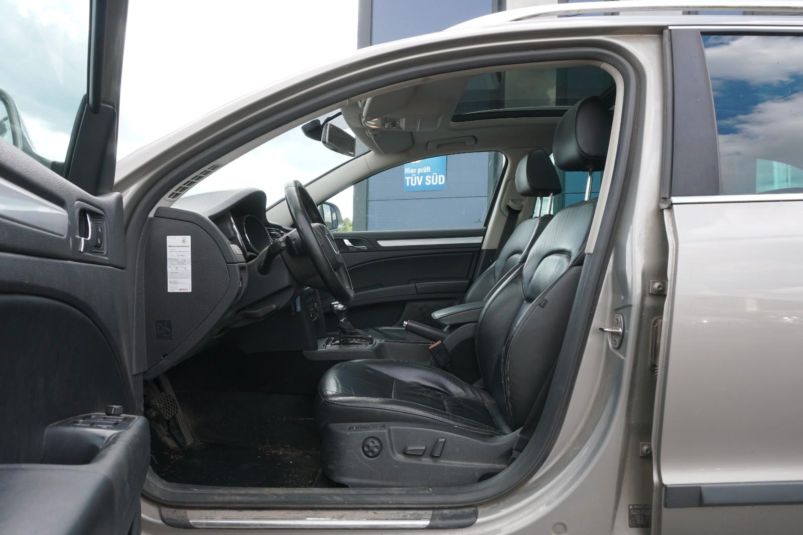 Skoda Superb 2013 — photo 28