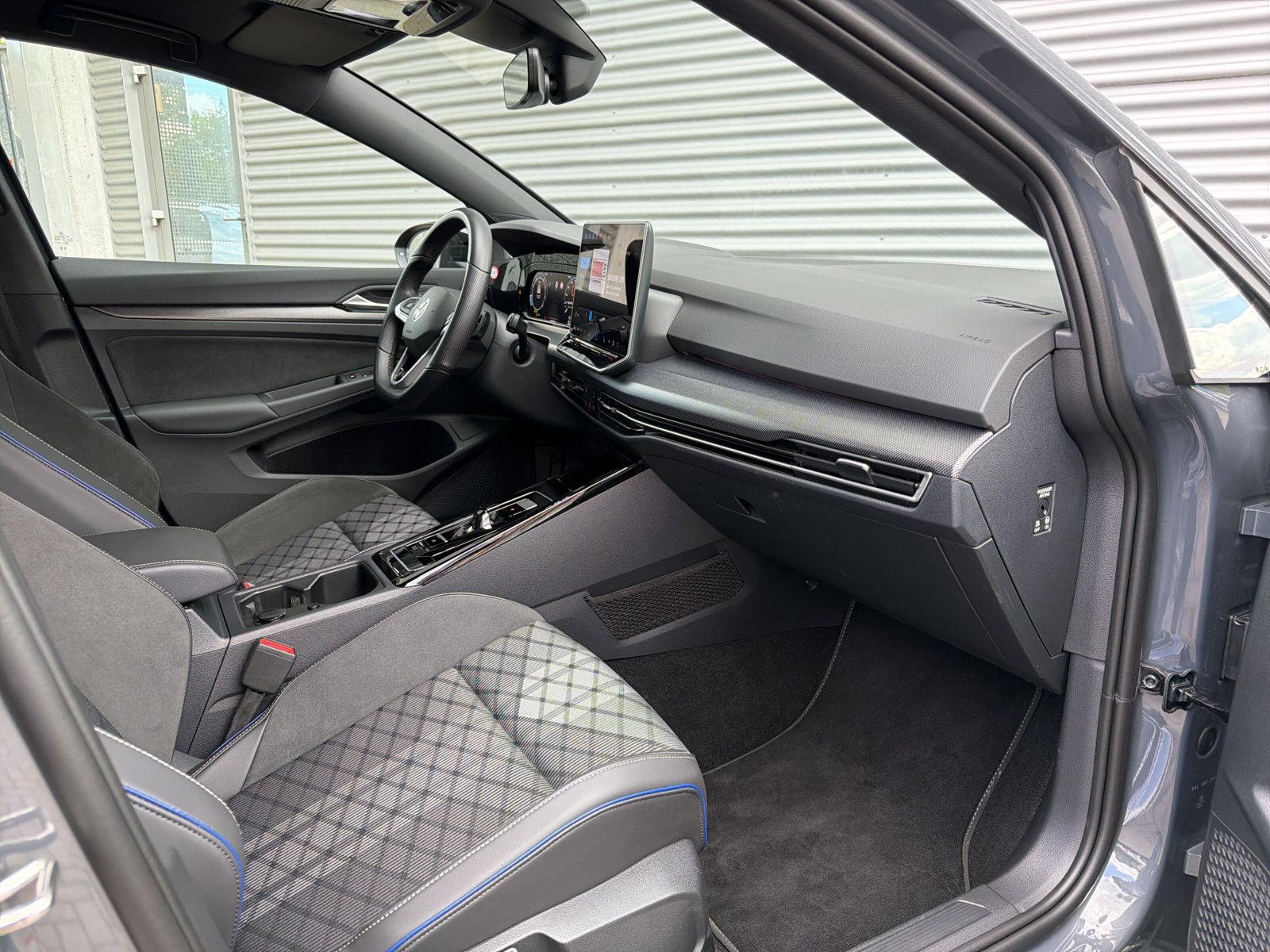 Volkswagen Golf VIII 1.5 eTSI DSG R-Line AHK MATRIX DCC KAM, миниатюра 14